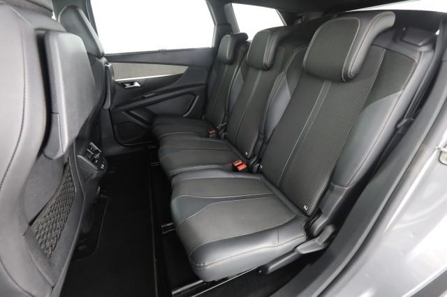 PEUGEOT 5008 usata 3