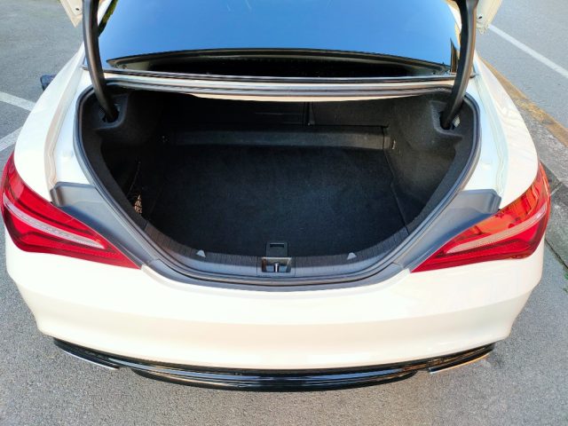MERCEDES-BENZ CLA 200 usata, con Volante in pelle