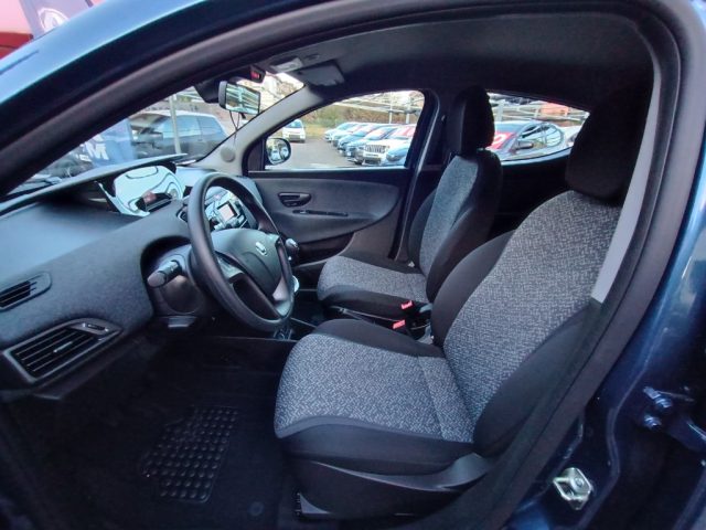LANCIA Ypsilon usata, con ESP