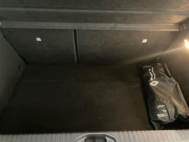 RENAULT Clio usata, con Hill holder