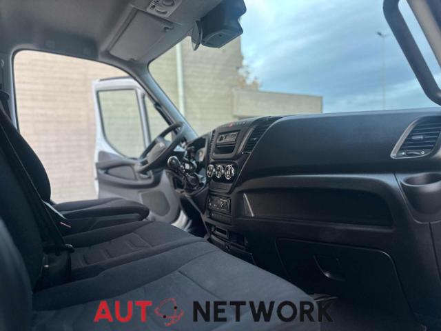 IVECO Daily usata 10