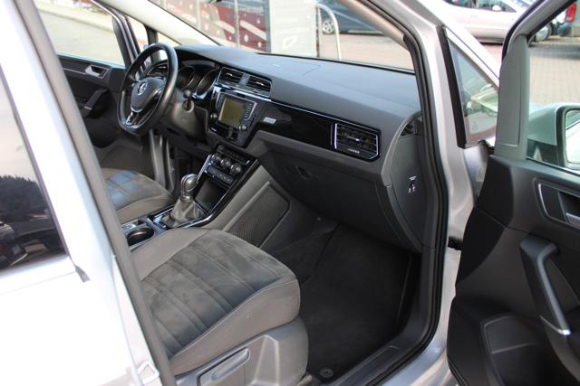 VOLKSWAGEN Touran usata, con ESP