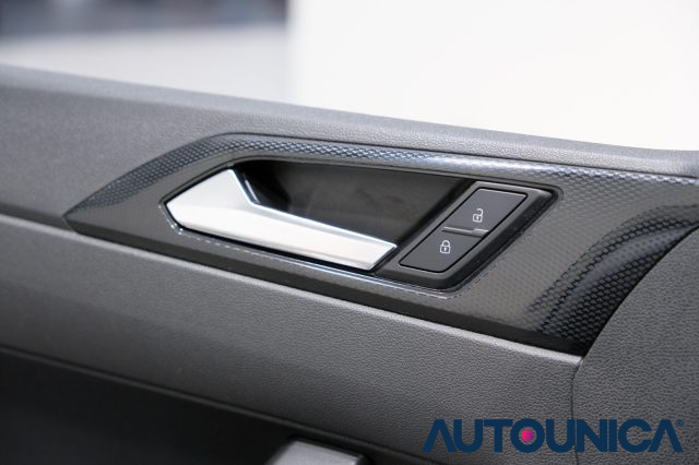 VOLKSWAGEN Polo usata, con Frenata d