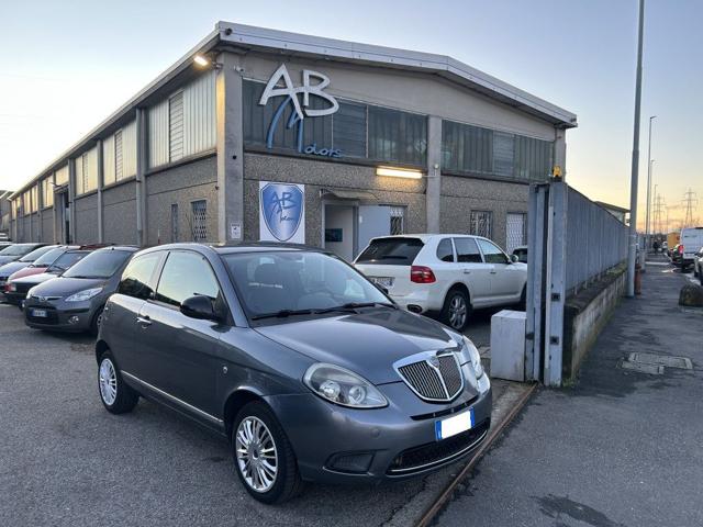 LANCIA Ypsilon usata, con ABS