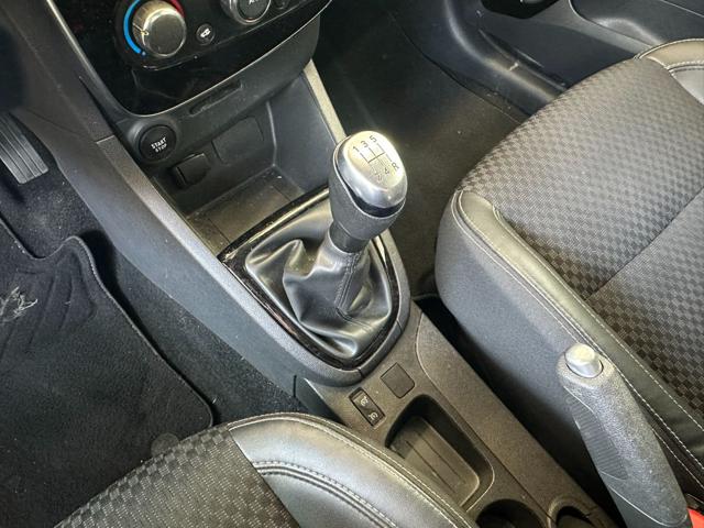 RENAULT Clio usata, con USB