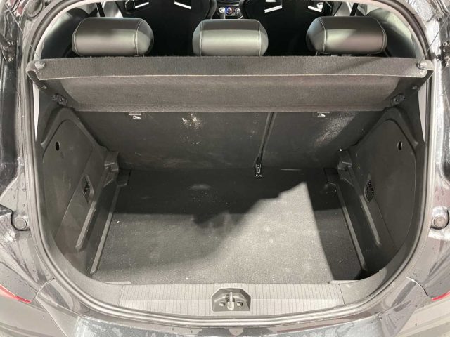 OPEL Corsa usata, con Servosterzo