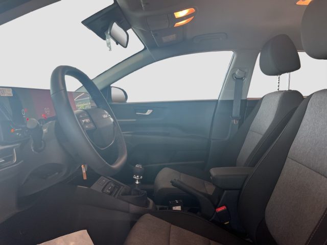 KIA Stonic usata 8