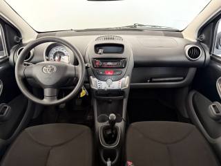 TOYOTA Aygo usata 12