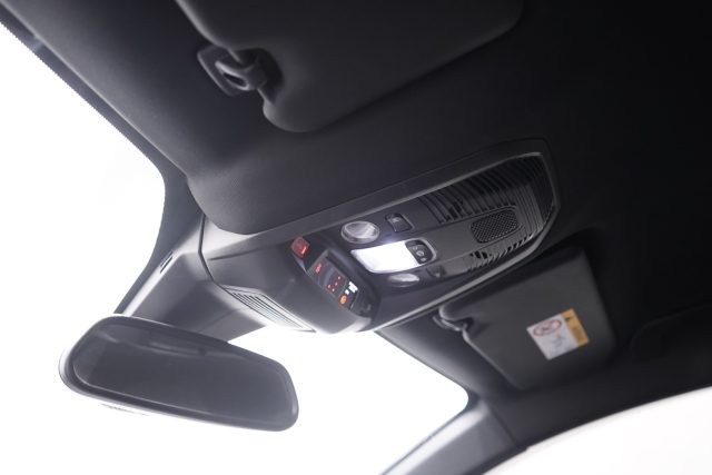 PEUGEOT 3008 usata, con Volante multifunzione