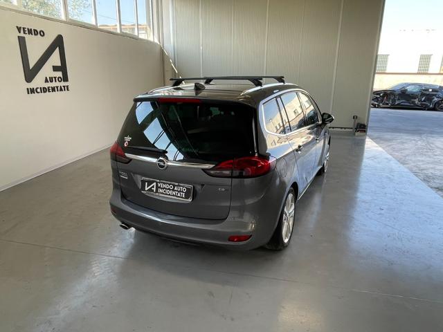OPEL Zafira Tourer usata, con Boardcomputer