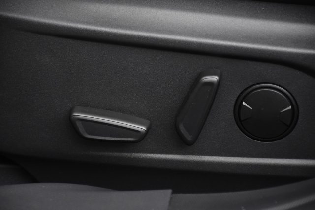 FORD Mustang Mach-E usata, con Park Distance Control