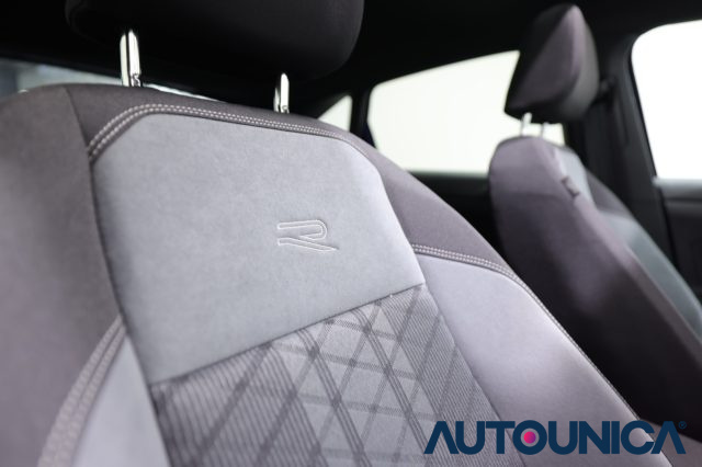 VOLKSWAGEN Taigo usata 52