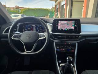 VOLKSWAGEN T-Roc usata, con Autoradio