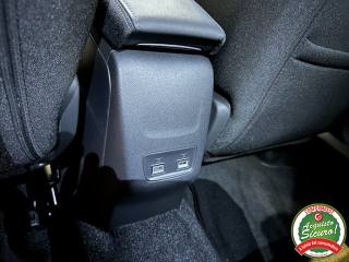 PEUGEOT 2008 usata, con Touch screen