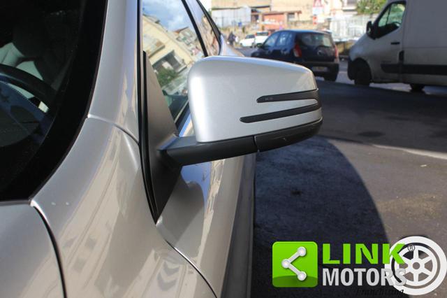 MERCEDES-BENZ GLA 200 usata, con Controllo automatico clima