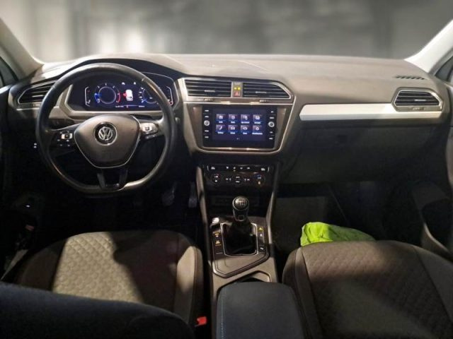 VOLKSWAGEN Tiguan usata, con Airbag laterali