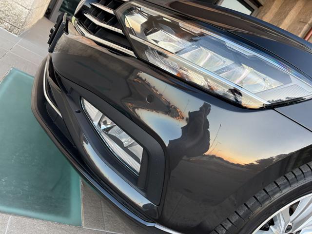 VOLKSWAGEN Passat Variant usata, con Bracciolo