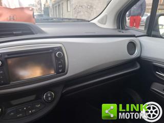 TOYOTA Yaris usata, con Specchietti laterali elettrici