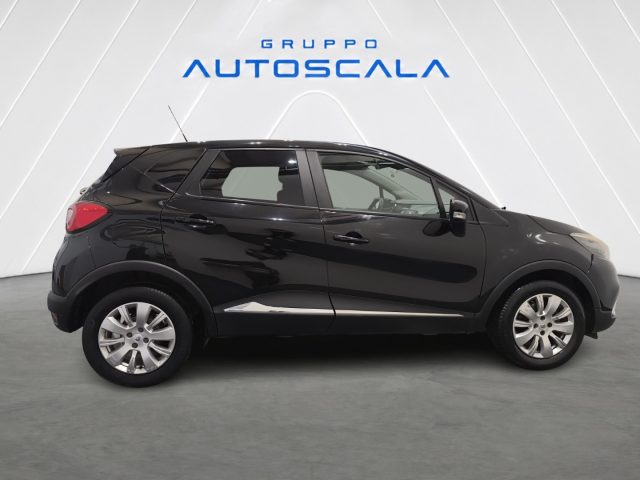 RENAULT Captur usata, con Autoradio