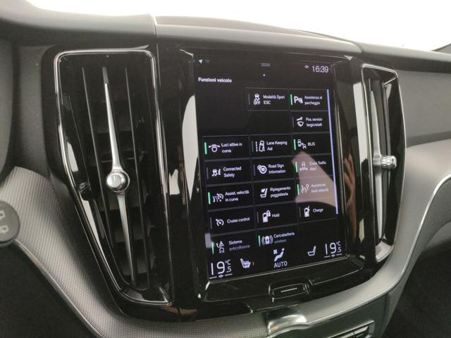 VOLVO XC60 usata, con Sedile posteriore sdoppiato