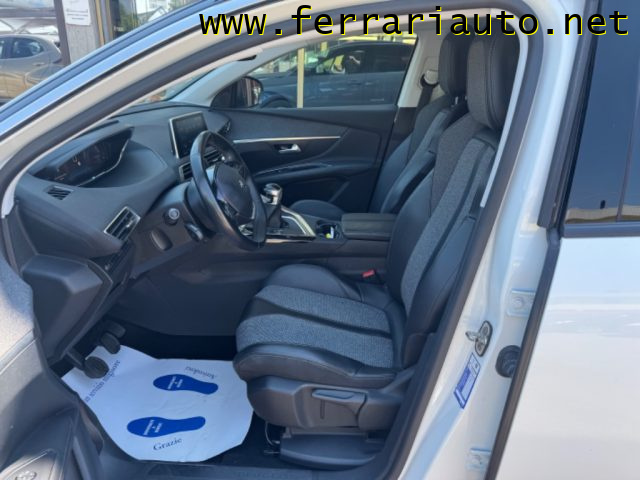 PEUGEOT 3008 usata, con Autoradio