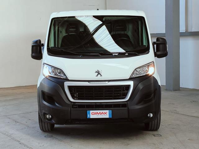 PEUGEOT Boxer usata, con Airbag