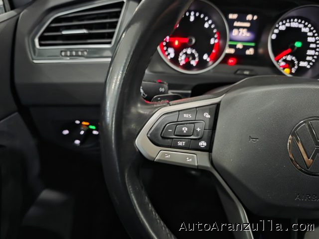 VOLKSWAGEN Tiguan usata, con Park Distance Control