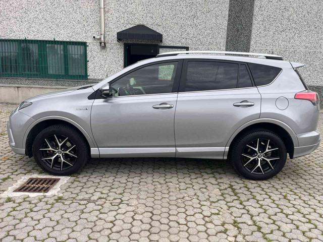 TOYOTA RAV 4 MY23 usata, con Airbag laterali