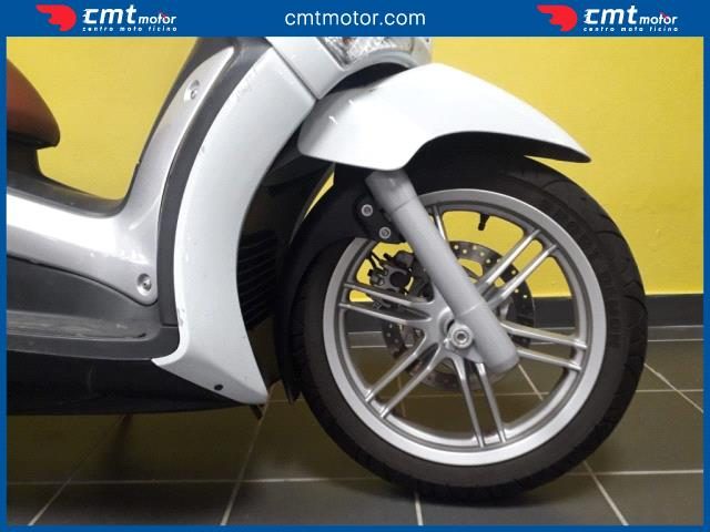 YAMAHA X-City 250 usata 7