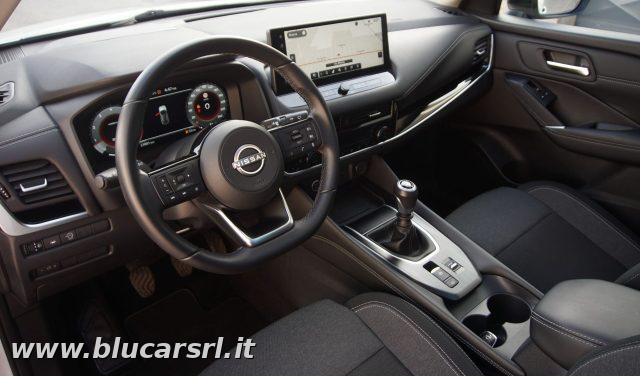 NISSAN Qashqai usata, con Autoradio