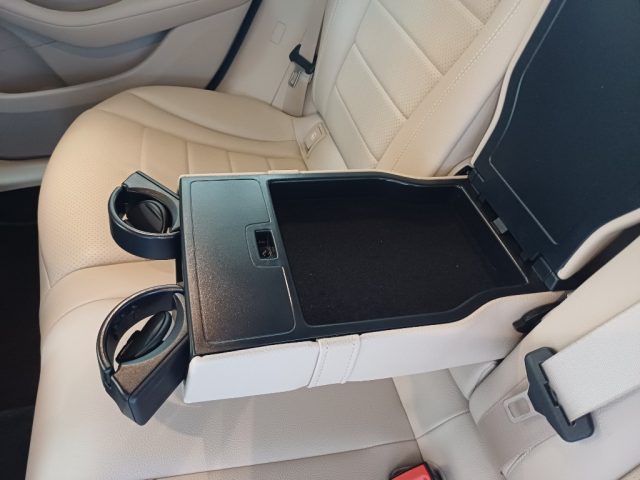 MERCEDES-BENZ GLC 300 usata, con Autoradio digitale