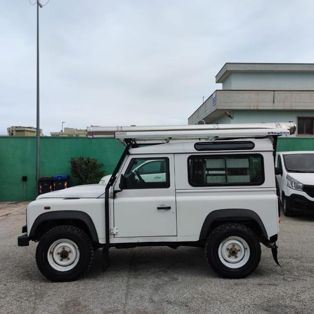 LAND ROVER Defender usata, con Fendinebbia