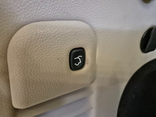 JEEP Grand Cherokee usata, con Bluetooth