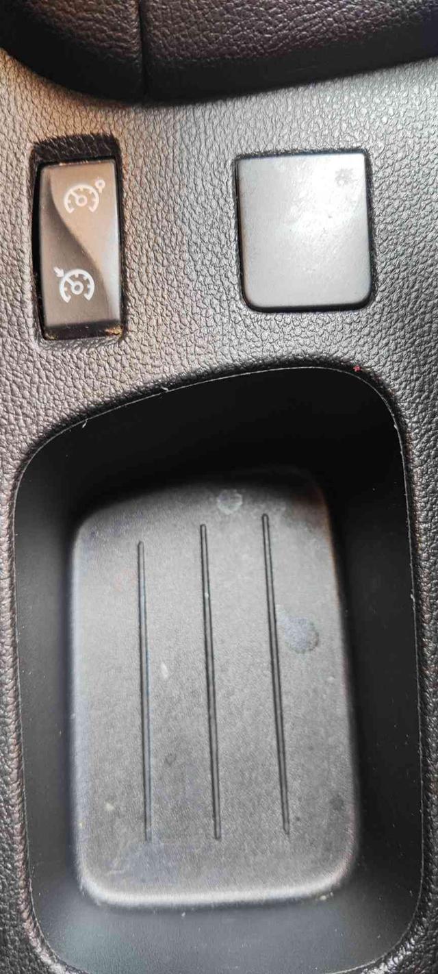 RENAULT Clio usata, con Controllo automatico clima