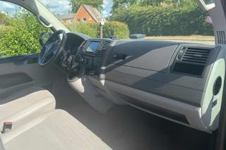 VOLKSWAGEN Transporter usata, con Touch screen