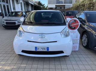 TOYOTA iQ 1.0 sol cvt