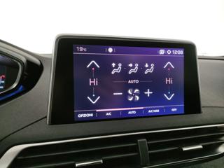 PEUGEOT 3008 usata, con Touch screen