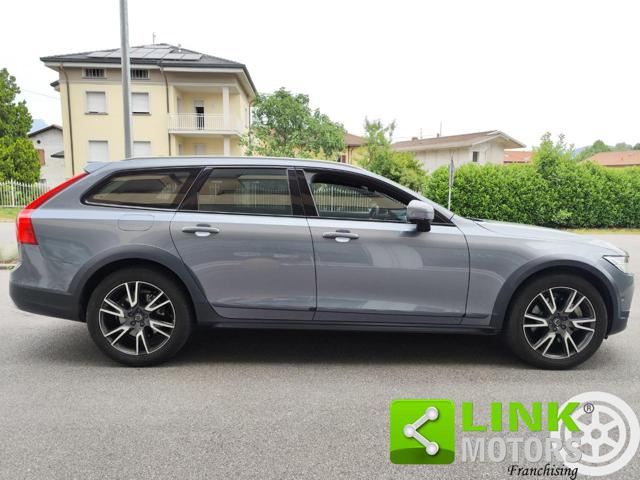 VOLVO V90 Cross Country usata, con Controllo automatico clima