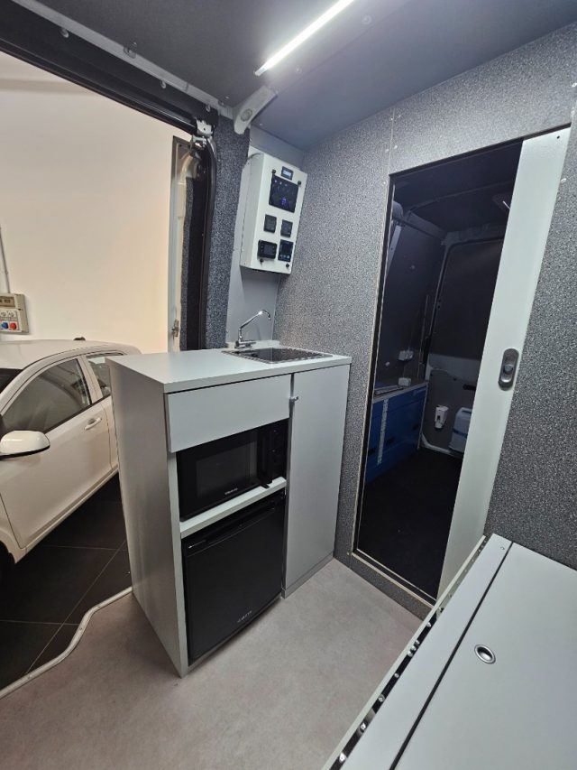 IVECO Daily usata, con Specchietti laterali elettrici