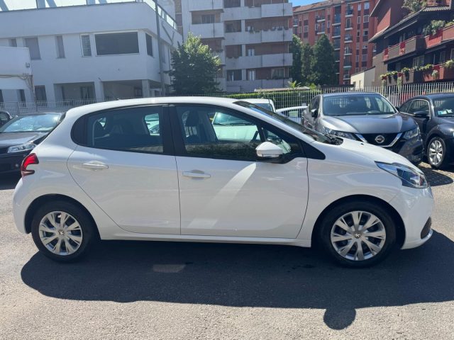 PEUGEOT 208 usata, con Boardcomputer