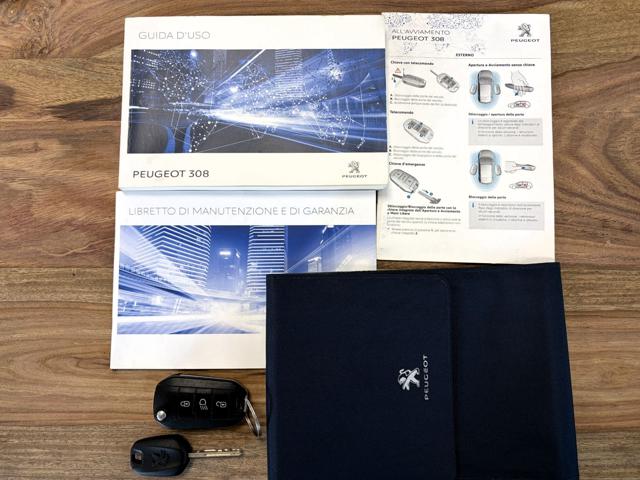 PEUGEOT 308 usata, con Sedile posteriore sdoppiato