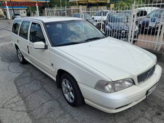 VOLVO V70 usata 2