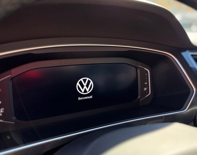 VOLKSWAGEN Tiguan usata, con Park Distance Control