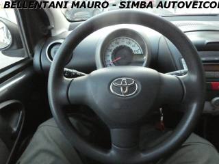TOYOTA Aygo usata 11