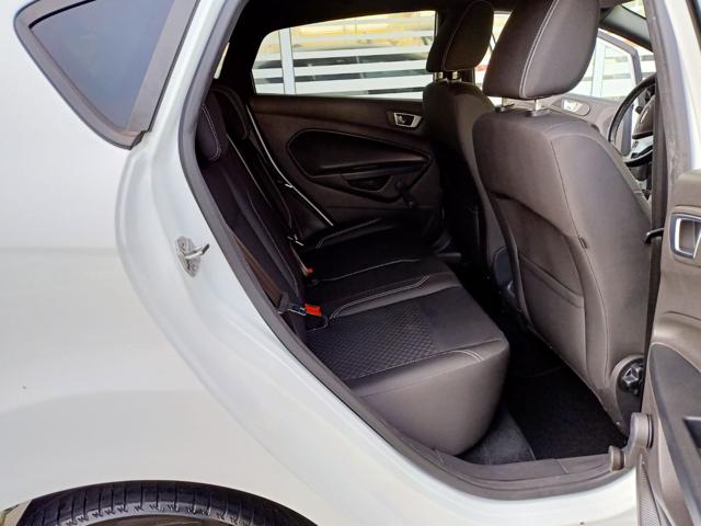 FORD Fiesta usata, con Boardcomputer