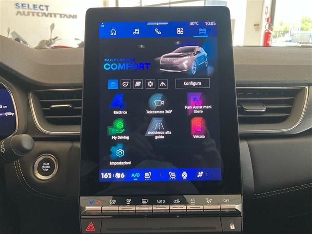RENAULT Symbioz usata, con Touch screen