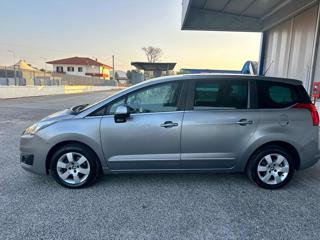 PEUGEOT 5008 usata, con Airbag Passeggero