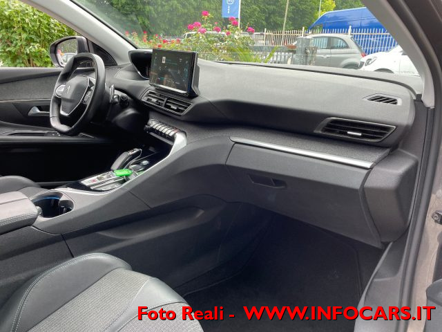 PEUGEOT 3008 usata, con Touch screen