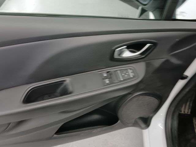 RENAULT Clio usata 15