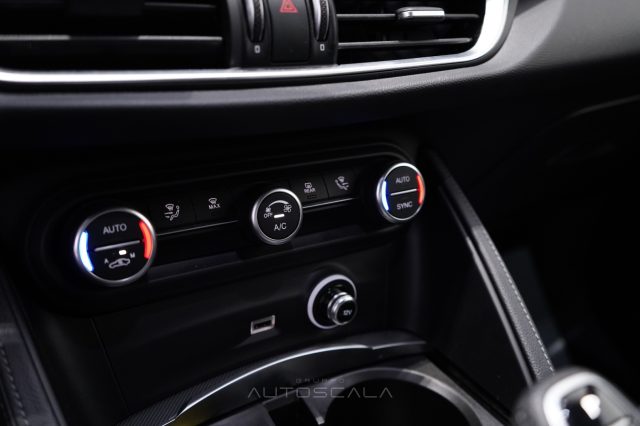 ALFA ROMEO Stelvio usata, con Touch screen